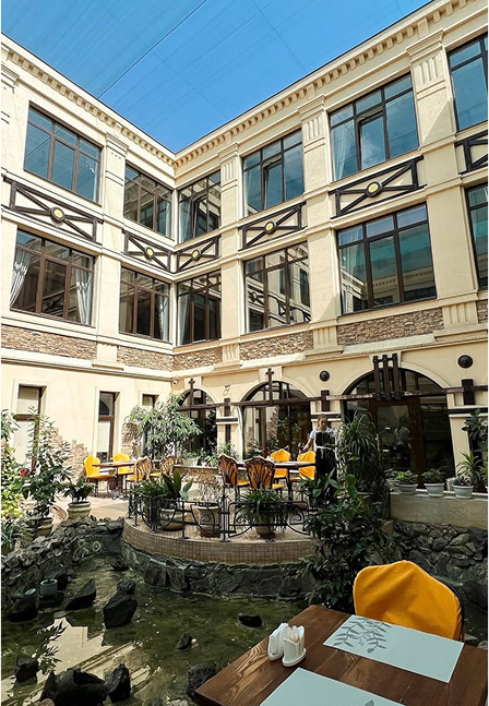 Летний дворик